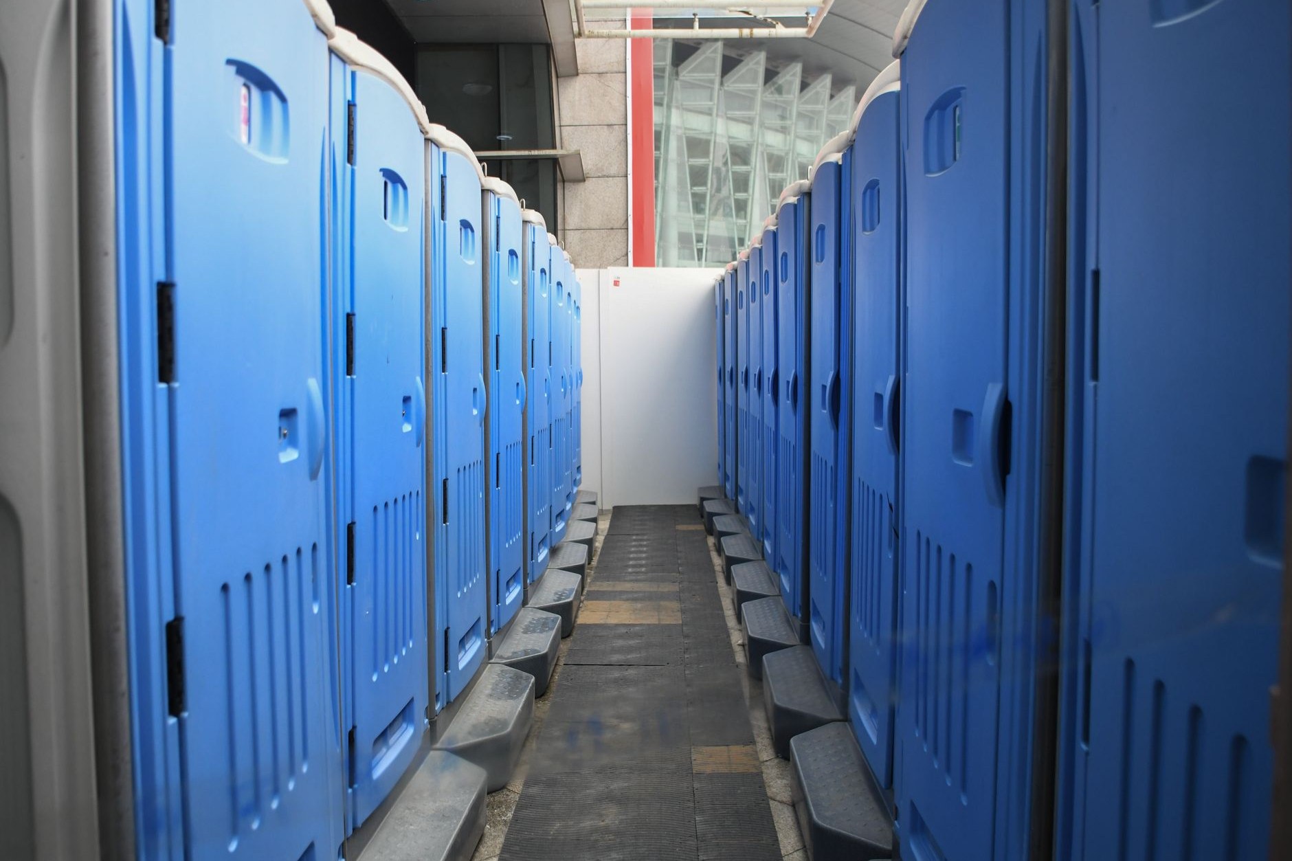 災害の備えで抜けやすい「トイレ」　携帯トイレは何回分いる？