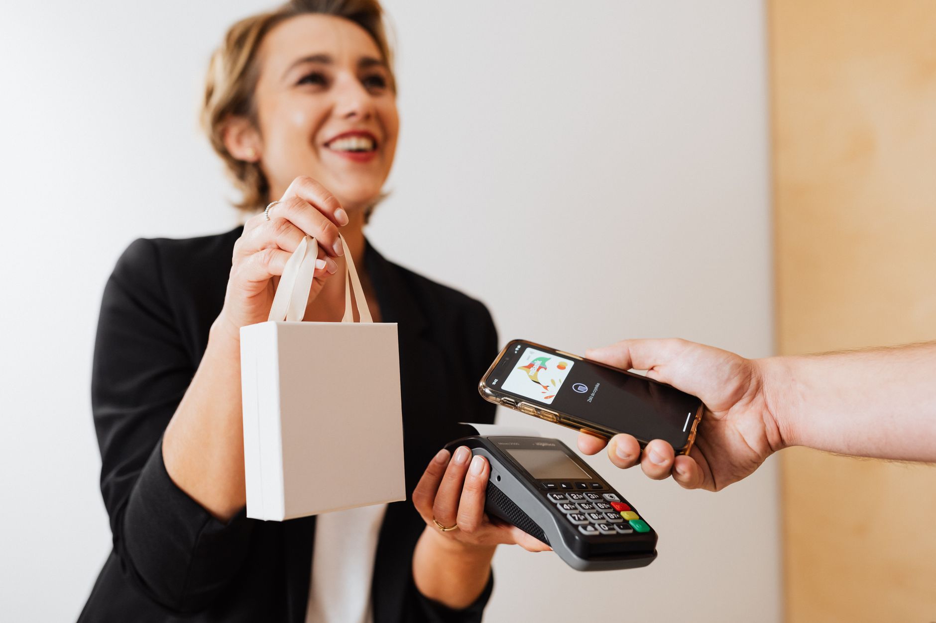 現金お断りの国がある？キャッシュレス先進国スウェーデン